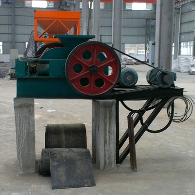 Máquina de trituração de rolos duplos para argila de escória de carvão e calcário de acordo com o modelo diferente