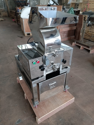 Tamanho máximo de alimentação 15 mm Planta de alta fibra Rhizome Crusher grosseiro 250 Crusher por design