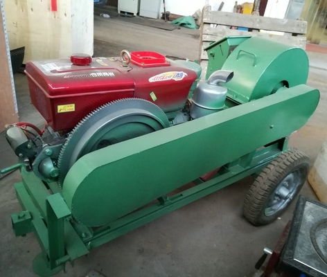 Triturador de madeira/máquina de corte/quebra-cabeça de milho de 400 kg equipado com peças sobressalentes