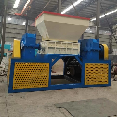 Máquina de trituração de metal de carapaça de ferro móvel de duplo eixo de resíduos para longa vida útil