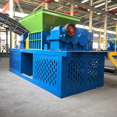 Máquina de trituração de metal de carapaça de ferro móvel de duplo eixo de resíduos para longa vida útil
