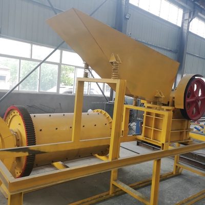 Moinho de bolas molhadas com motor a diesel ou motor para moagem de minério de ouro a preços acessíveis