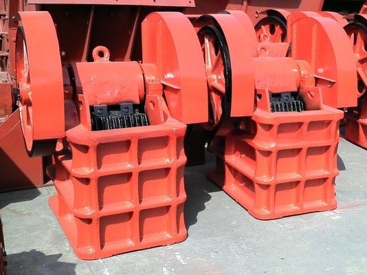 Stone Rock Mini Portable Diesel Motor Maxilar triturador Capacidade 1-500t/h Tamanho de descarga 0-300