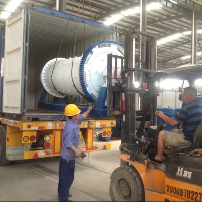 Máquina de moagem de tipo molhado/seco/batch a preço acessível 900x3000 Ball Mill para a Tanzânia