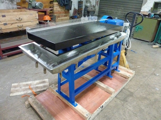 15-30% Densidade de Slurry Laboratório de Processamento Mineral Gold Shaker Table com Sawtooth Waveform