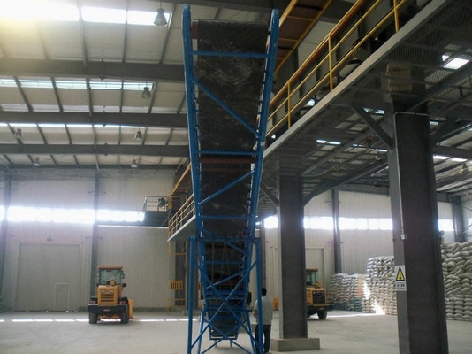 Máquina de linha de transporte de cintura inclinada de borracha portátil industrial de pequeno porte amarelo