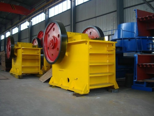 PE400x600 Máquina de trituração de mandíbulas de minério de ouro pedra para saída em 30kw fábrica