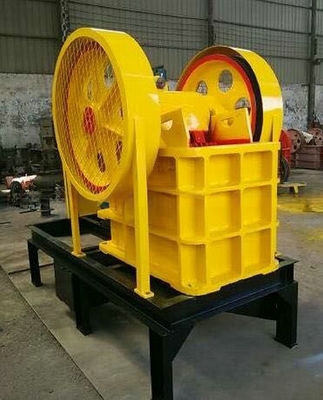 PE400x600 Máquina de trituração de mandíbulas de minério de ouro pedra para saída em 30kw fábrica