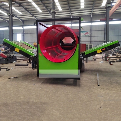 2200 KG Small Scale Mobile 2 Layers Garbage Sorting Trommel Screen com tamanho de descarga conforme solicitado