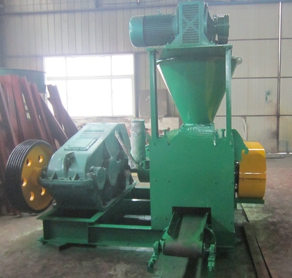 Máquina de prensagem cerâmica de motor AC para almofadas de alta pressão e briquetes de ferro oblate